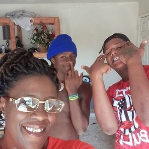 Meet your Posher, Johnnie